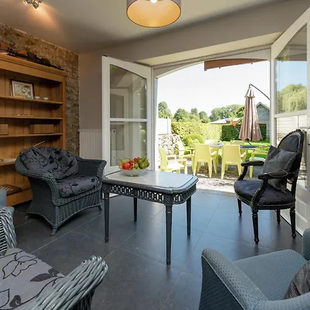 別荘 Sprimont Sauna & Garden